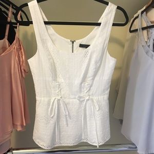BCBGMAXAZRIA NWOT XS Peplum Sleeveless Top